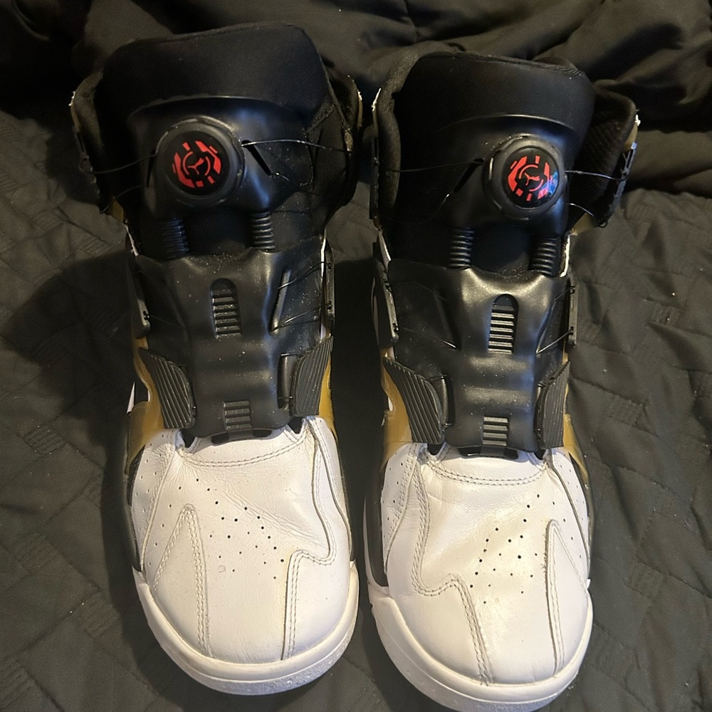 Black and White High-Top Sneakers puma Disk system $40 OBO